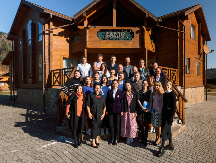 Відкритий діалог та трансформаційний досвід. Відбувся 23-й семінар «Відповідальне лідерство»